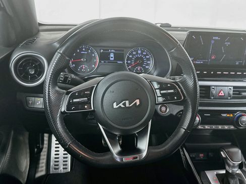 Used 2022 Kia Forte GT-Line w/ GT-Line Technology Package FWD image 18