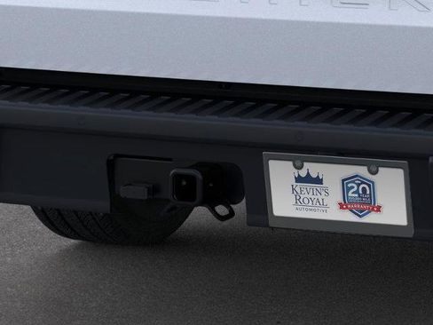 New 2025 Ford Maverick XL image 23