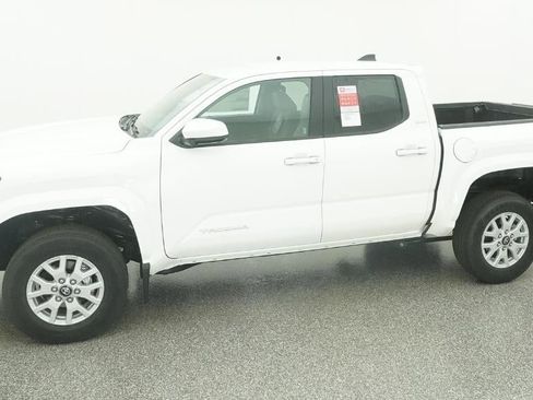 New 2026 Toyota Tacoma SR5 image 2