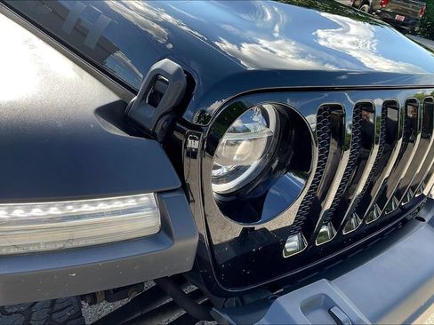 Used 2022 Jeep Wrangler Unlimited Sport w/ Xtreme Recon 35" Tire Package AWD/4WD image 26