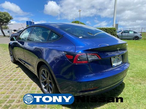 Used 2023 Tesla Model 3 Standard Range RWD image 5