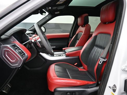 Used 2020 Land Rover Range Rover Sport HST image 10