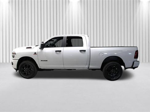 New 2026 RAM 2500 Big Horn AWD/4WD image 7