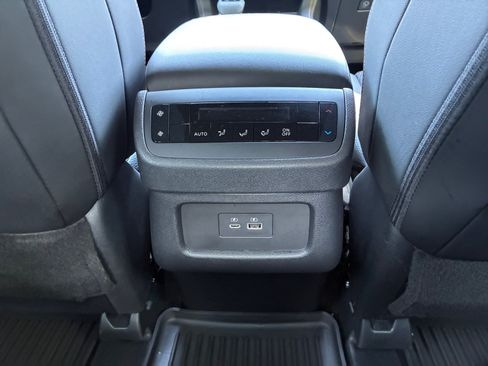 Used 2025 Nissan Pathfinder Rock Creek AWD/4WD image 31
