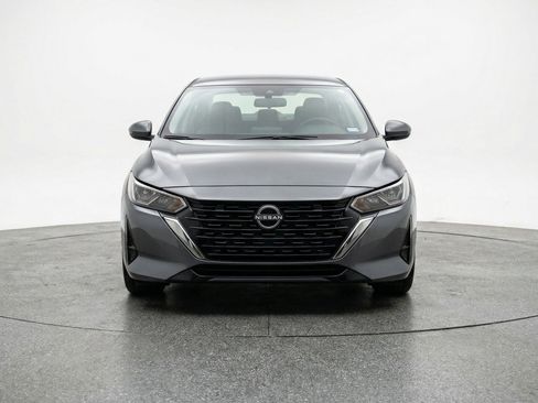 Used 2025 Nissan Sentra SV FWD image 2