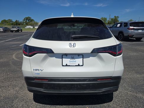 Certified 2024 Honda HR-V LX image 4