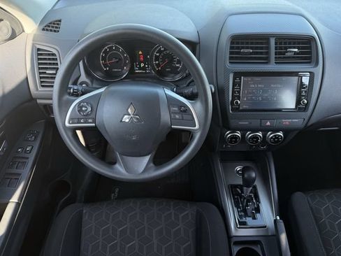 Used 2024 Mitsubishi Outlander Sport ES AWD/4WD image 11