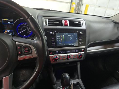 Used 2015 Subaru Outback 2.5i Limited image 14