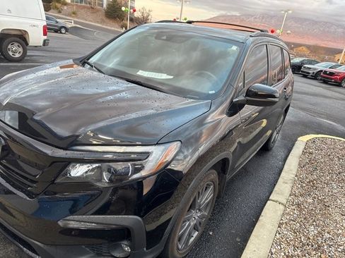 Used 2022 Honda Pilot Sport image 2