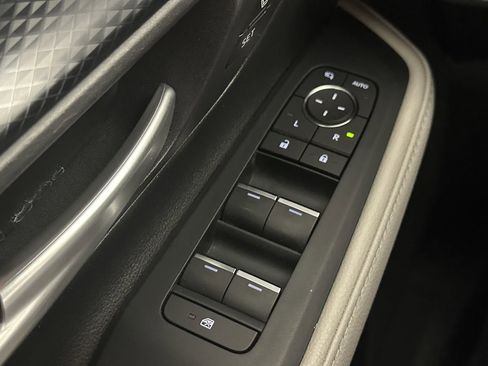 Used 2024 Toyota Grand Highlander AWD Hybrid image 47