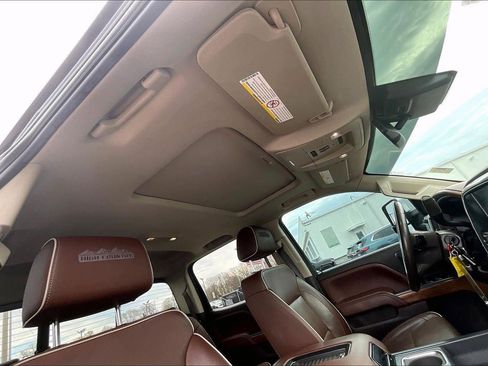 Used 2019 Chevrolet Silverado 3500 High Country w/ Duramax Plus Package image 27