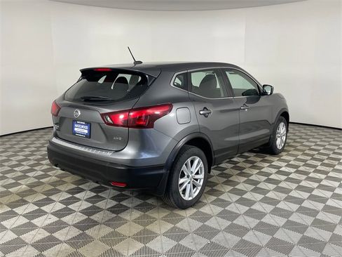 Used 2017 Nissan Rogue Sport S w/ S Appearance Package image 23