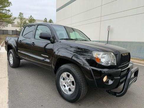 Used 2010 Toyota Tacoma 4x4 Double Cab image 12