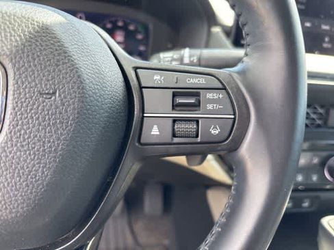 Used 2023 Honda Accord EX-L image 12