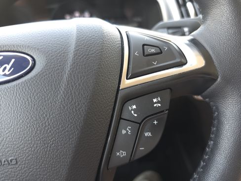 Certified 2024 Ford Edge Titanium AWD/4WD image 17