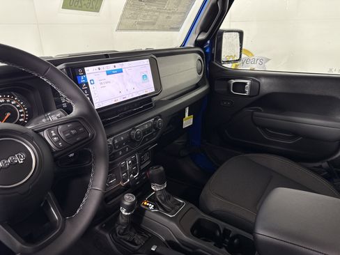 New 2026 Jeep Gladiator Sport image 27