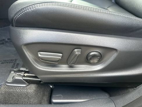 Used 2026 Toyota Corolla Cross XLE w/ Convenience Package AWD/4WD image 29