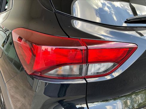 Used 2025 Chevrolet TrailBlazer LT FWD image 21