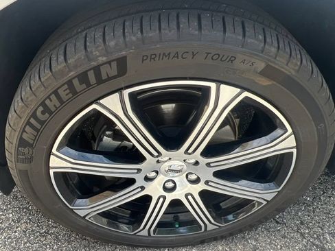 Used 2020 Volvo XC60 T5 Inscription AWD/4WD image 3