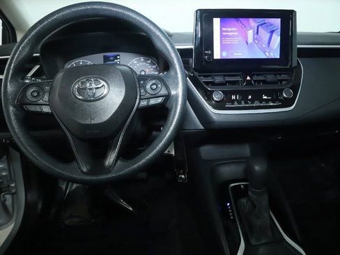 Used 2024 Toyota Corolla LE image 27