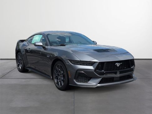 Used 2026 Ford Mustang GT Premium w/ GT Performance Package RWD image 7