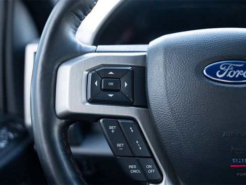 Used 2022 Ford F250 Platinum w/ FX4 Off-Road Package image 18