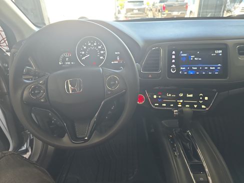Used 2020 Honda HR-V EX image 16