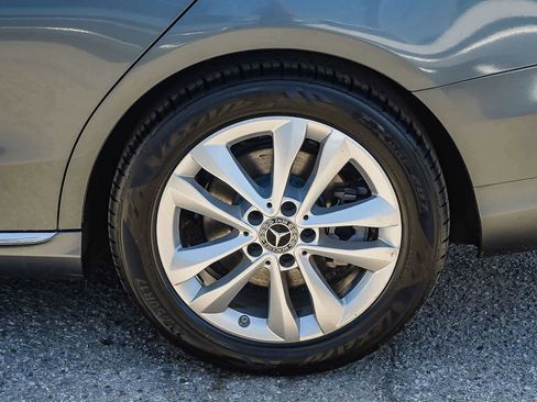 Used 2019 Mercedes-Benz C 300 Sedan image 11