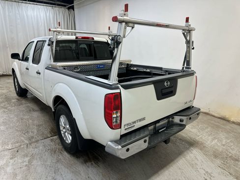 Certified 2020 Nissan Frontier SV image 2
