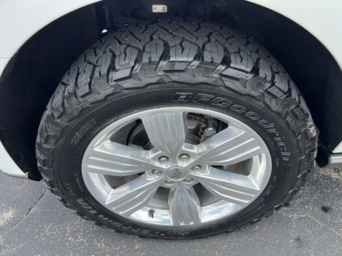 Used 2024 Ford Expedition King Ranch RWD image 14