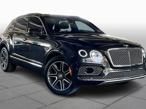Used 2018 Bentley Bentayga Activity image 2