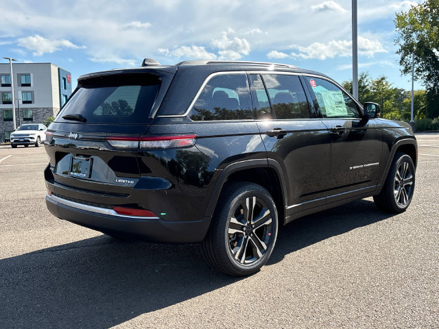 New 2027 Jeep Grand Cherokee Limited AWD/4WD image 2