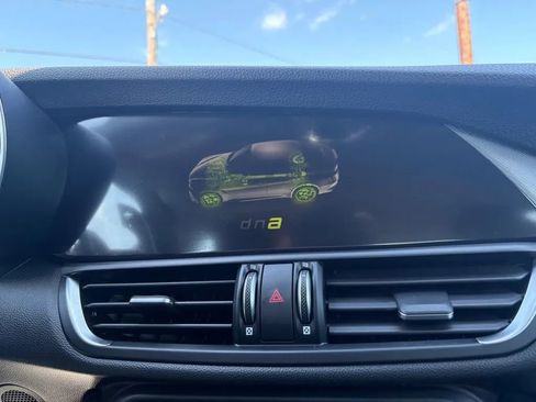 Used 2018 Alfa Romeo Giulia Ti Sport w/ Quick Order Package 22S Sport image 17