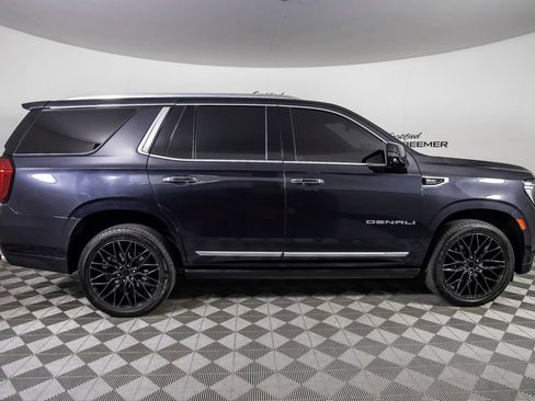 Used 2023 GMC Yukon Denali AWD/4WD image 3