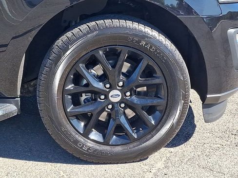 Used 2021 Ford Expedition XLT AWD/4WD image 11