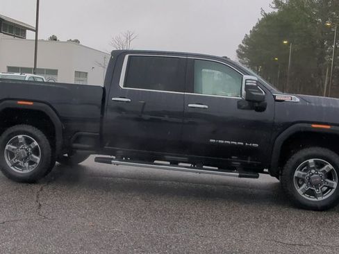 New 2025 GMC Sierra 2500 SLT w/ SLT Premium Package image 9