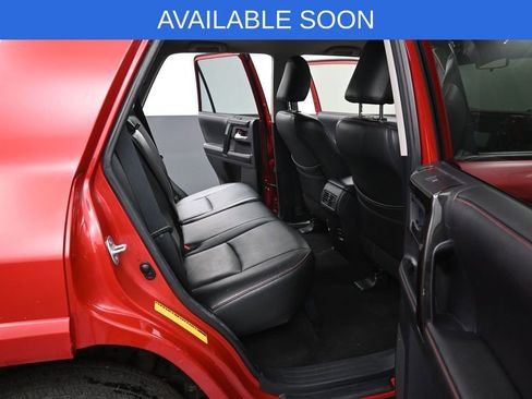 Used 2015 Toyota 4Runner Trail AWD/4WD image 32
