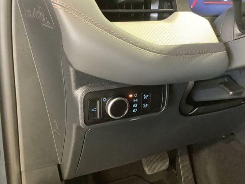 Certified 2026 Ford Explorer Active RWD image 12