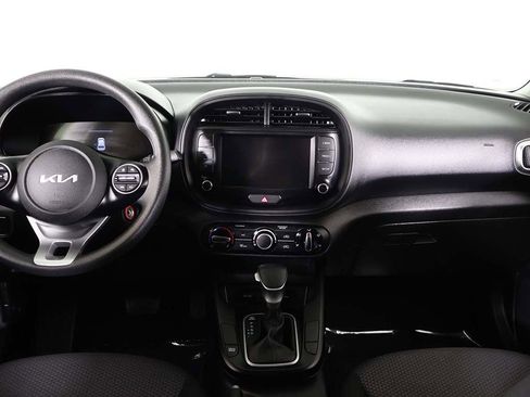 Used 2024 Kia Soul LX image 31