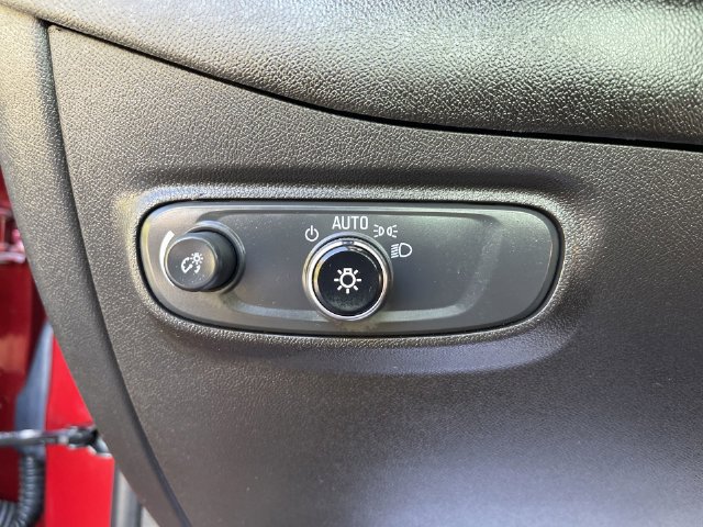 Certified 2023 Chevrolet Equinox LT FWD image 17