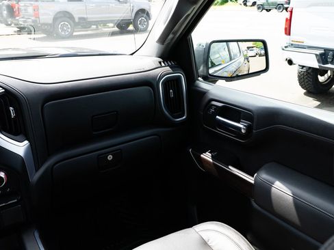 Used 2019 GMC Sierra 1500 SLT w/ SLT Premium Package AWD/4WD image 10