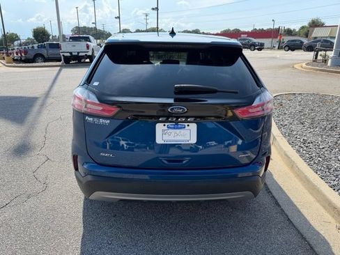 Certified 2024 Ford Edge SEL AWD/4WD image 7