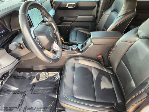 Used 2024 Ford Bronco Badlands AWD/4WD image 7