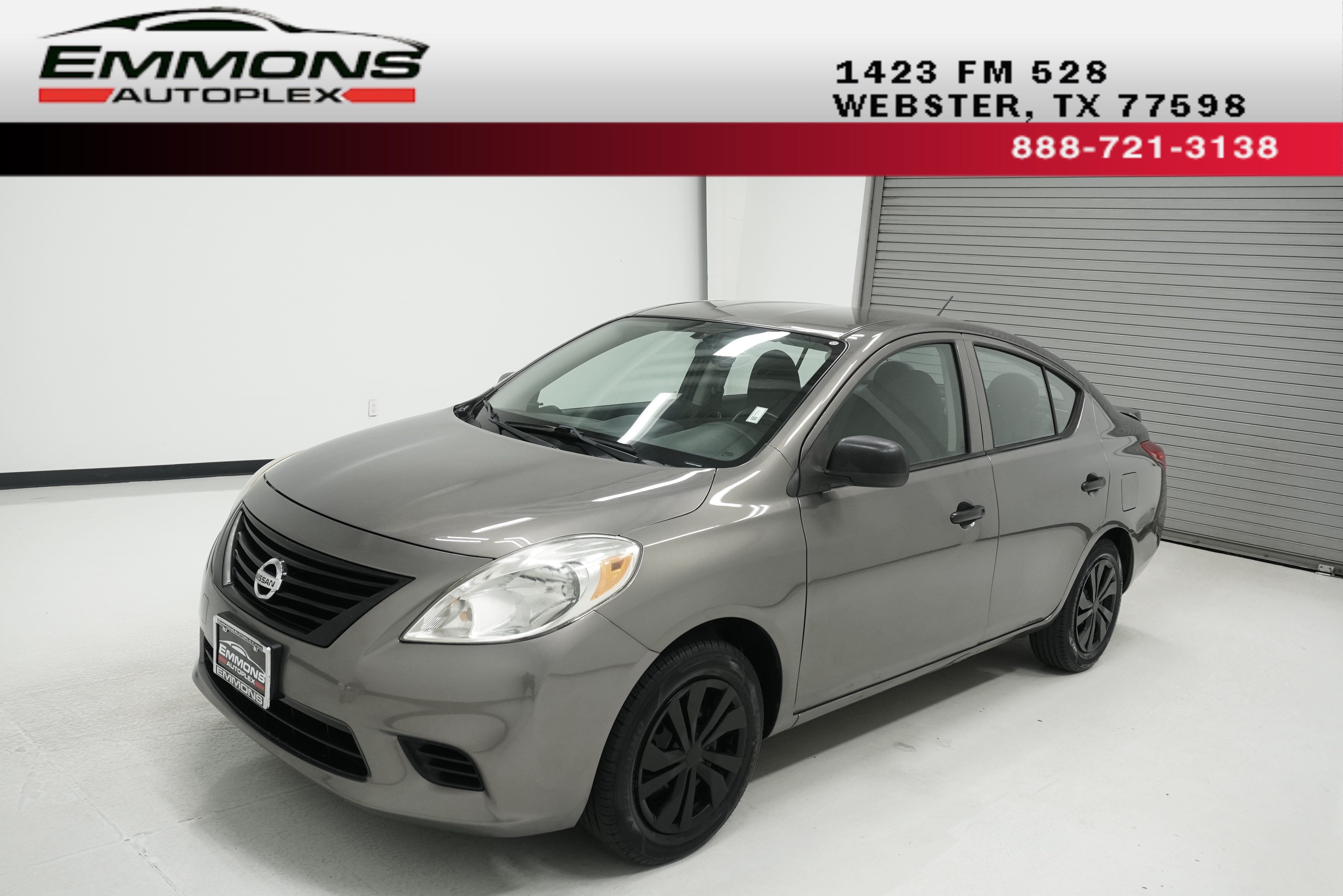 Used 2014 Nissan Versa S Plus FWD image 1