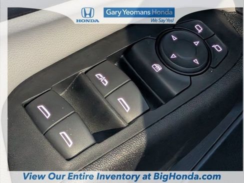 Used 2024 Chevrolet Equinox LS FWD image 20