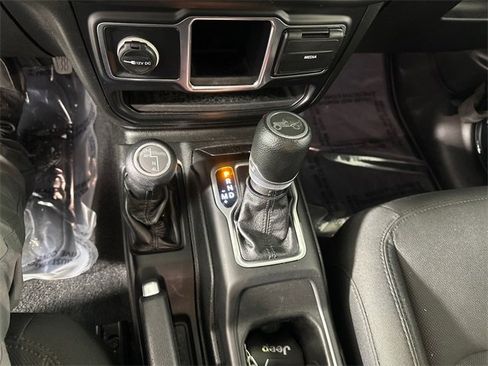 Certified 2019 Jeep Wrangler Unlimited Sport image 29