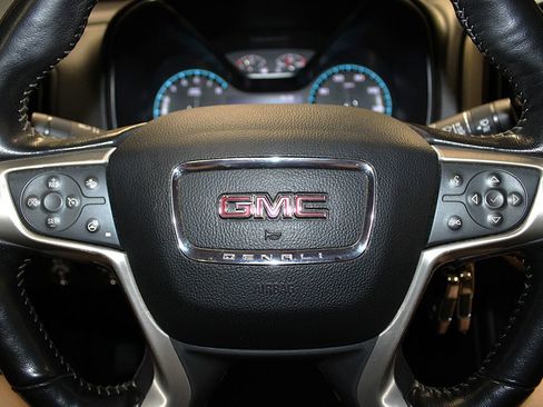 Used 2019 GMC Canyon Denali AWD/4WD image 12