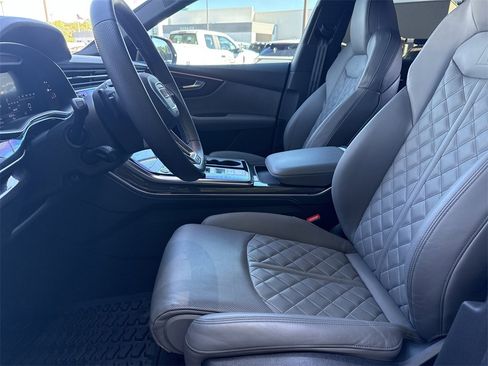 Used 2023 Audi SQ8 Prestige image 9