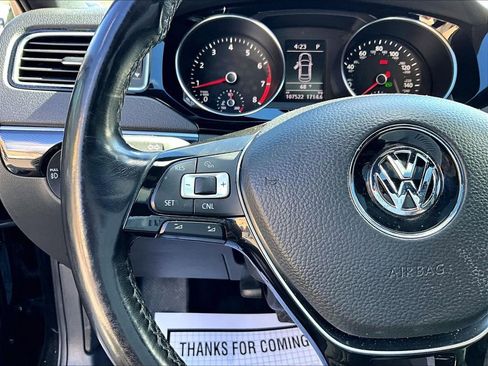 Used 2018 Volkswagen Jetta Sport image 15