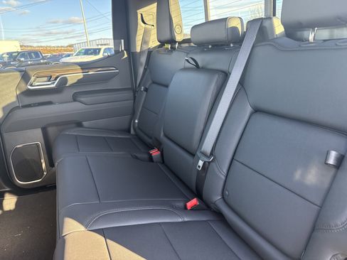 New 2026 Chevrolet Silverado 1500 LT w/ Z71 Off-Road Package image 13